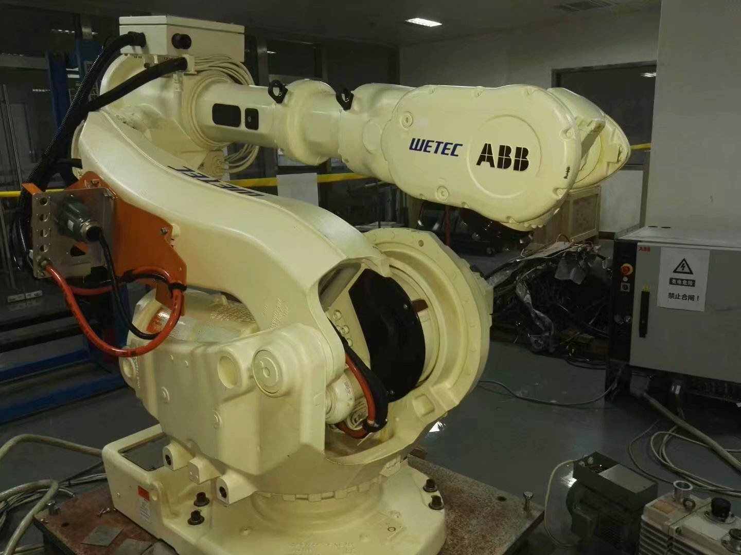 ABB机器人本体保养及维修